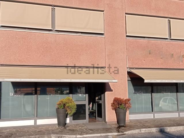 Ufficio in vendita di 130 m² in Via Tricesimo