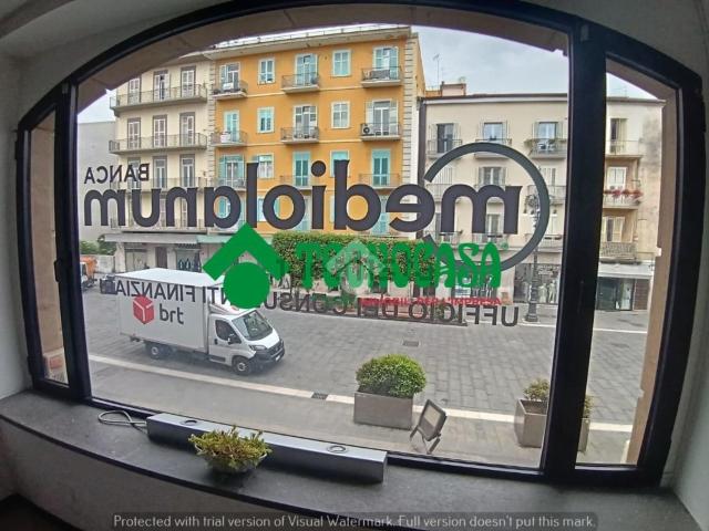 Ufficio in vendita di 131 m² in Corso Vittorio Emanuele II, 1