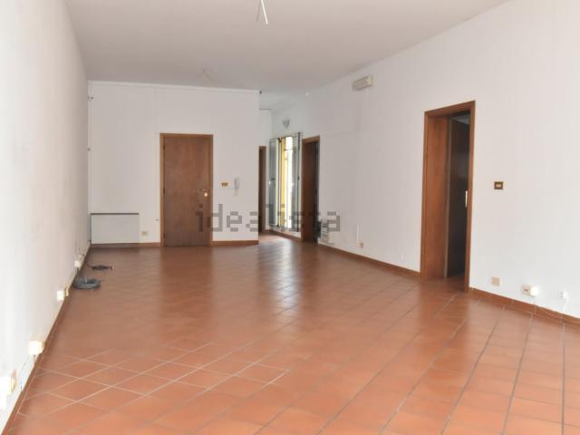 Ufficio in vendita di 145 m² in Corso Martiri, 172
