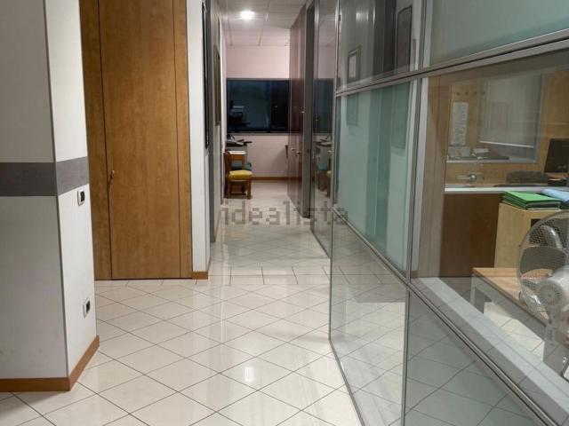 Ufficio in vendita di 145 m² in Via Noalese