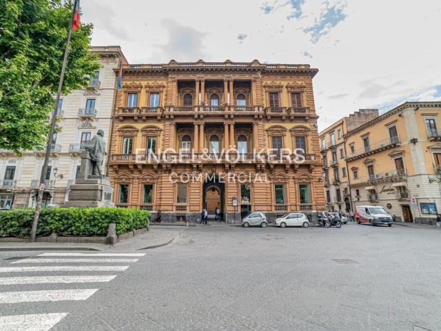Ufficio in vendita di 145 m² in Via Etnea, 306