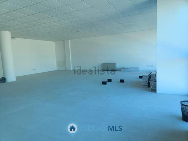 Ufficio in vendita di 147 m²