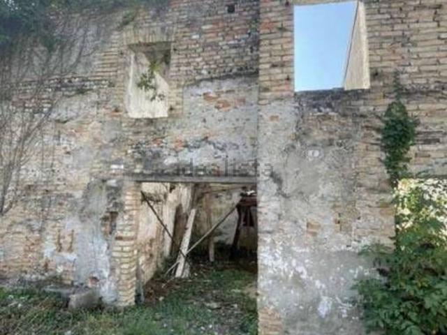 Ufficio in vendita di 147 m² in Via Latisana, 9