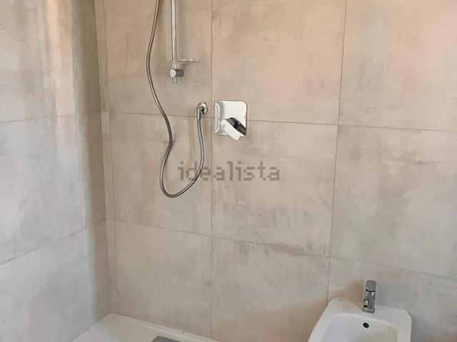 Ufficio in vendita di 140 m² in Piazza Don Giuseppe Zucchi, 13