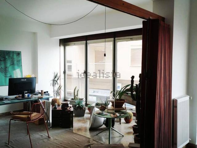 Ufficio in vendita di 140 m² in Via Alcide de Gasperi, 5