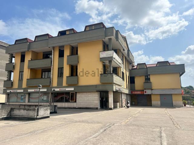 Ufficio in vendita di 140 m² in Via Principe Umberto