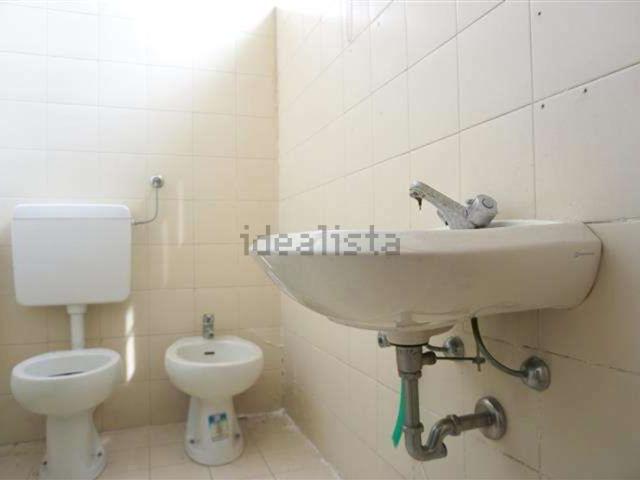 Ufficio in vendita di 140 m² in Via Tito Ettore, 6