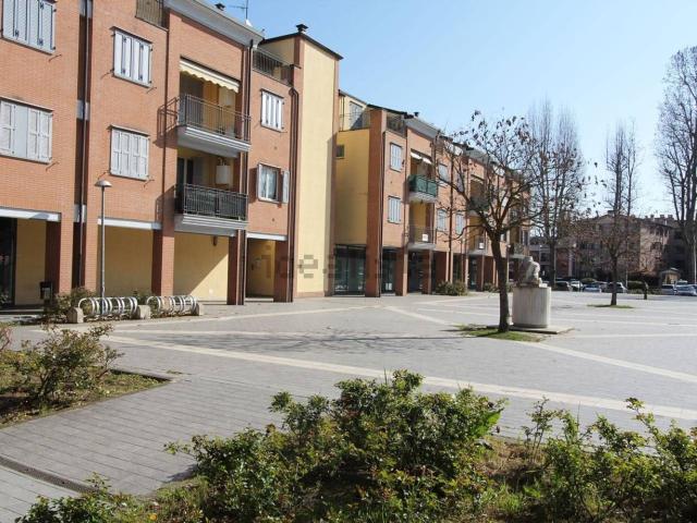 Ufficio in vendita di 140 m² in Via Zappati