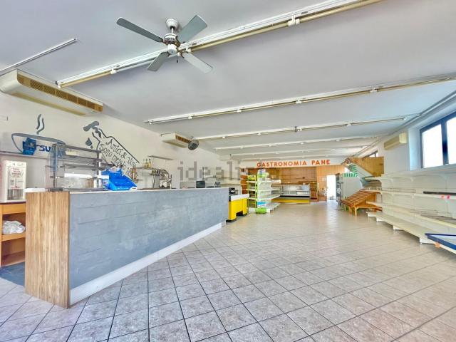 Ufficio in vendita di 141 m²