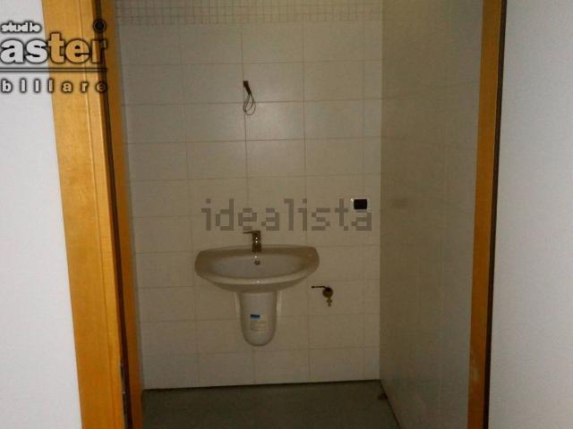 Ufficio in vendita di 142 m² in Via Luigi Galvani