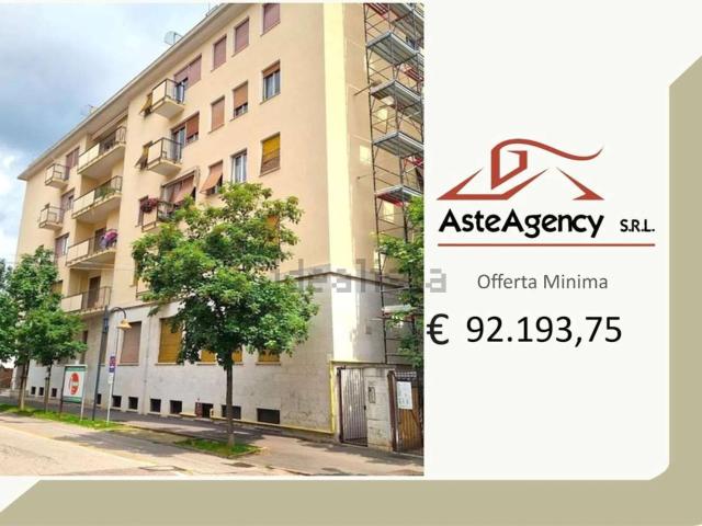 Ufficio in vendita di 1552 m² in Viale Trieste, 18