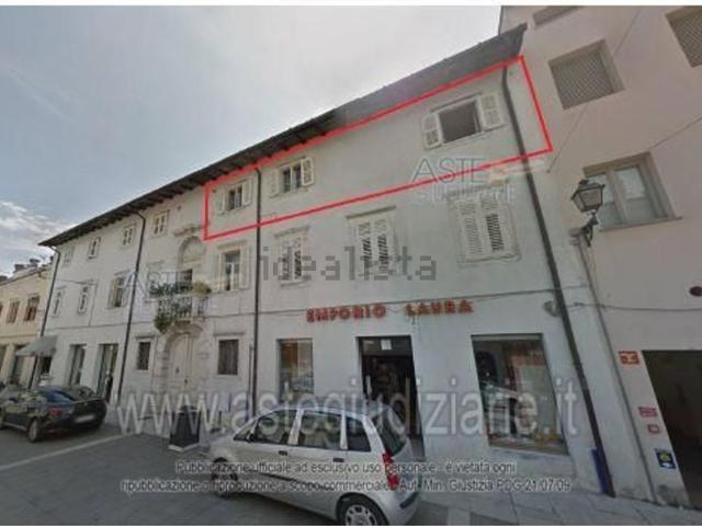 Ufficio in vendita di 156 m² in Via Antonio Bergamas, 8