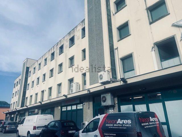 Ufficio in vendita di 156 m² in Via del Molo, 64
