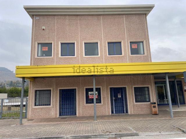 Ufficio in vendita di 157 m² in Via Nazionale di Bocca Trabaria