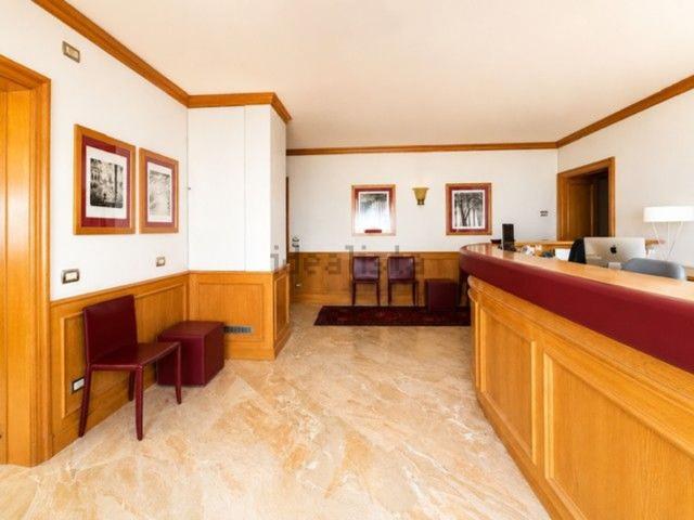 Ufficio in vendita di 150 m²
