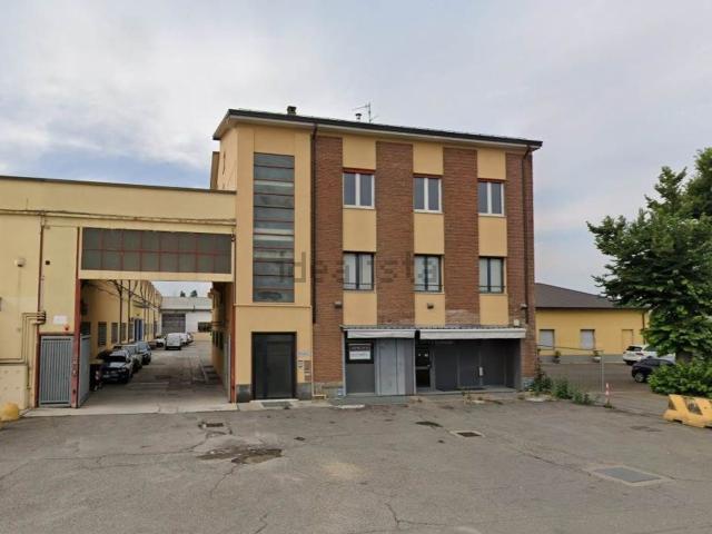 Ufficio in vendita di 150 m² in Via Caorsana, 34