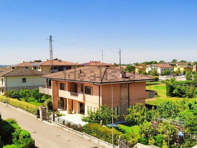 Ufficio in vendita di 150 m² in Via Strà, 97
