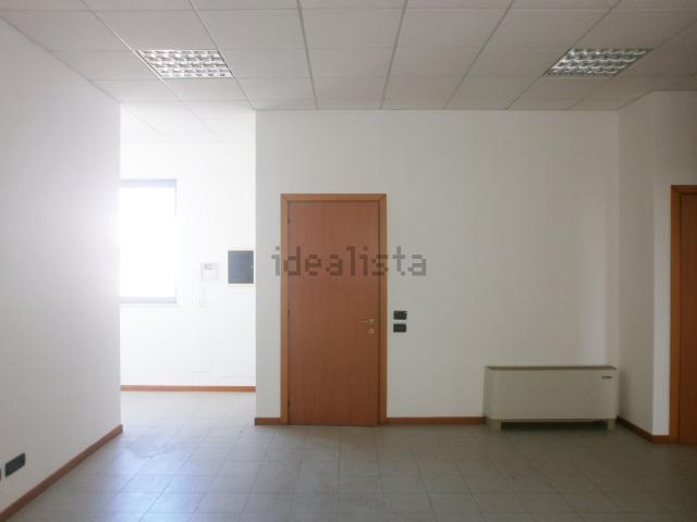 Ufficio in vendita di 151 m² in Via Atheste