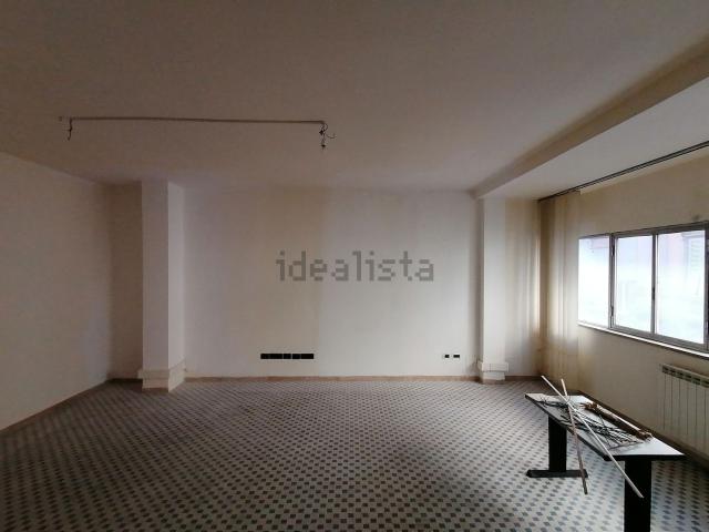 Ufficio in vendita di 165 m² in Via Cavour, 11