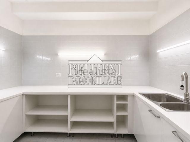 Ufficio in vendita di 165 m² in Viale della Pace