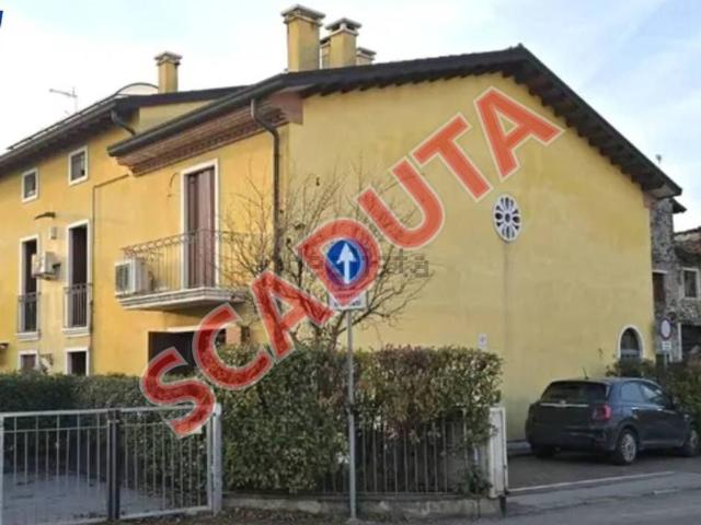 Ufficio in vendita di 167 m² in Via Cisalpina