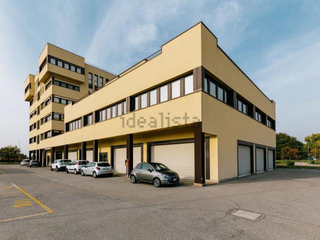 Ufficio in vendita di 160 m² in Via Bruno Bottau, 4