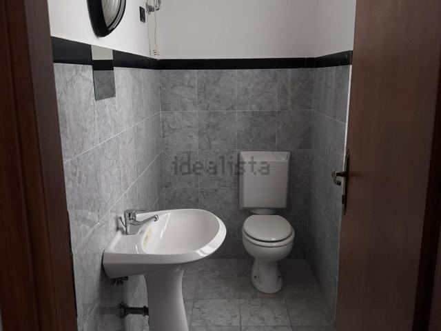 Ufficio in vendita di 160 m² in Via Cavour