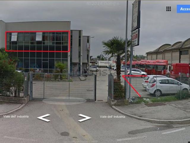 Ufficio in vendita di 163 m² in Viale dell&apos Industria