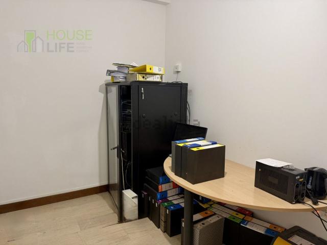 Ufficio in vendita di 177 m² in Viale San Lazzaro