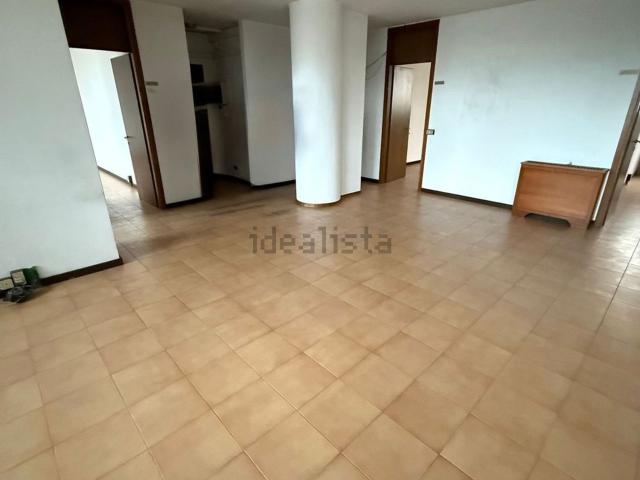 Ufficio in vendita di 170 m² in Via Cristoforo Colombo