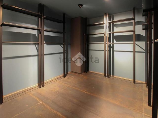 Ufficio in vendita di 170 m² in Viale Marco Polo