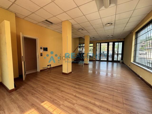 Ufficio in vendita di 184 m² in Piazza G. Mazzini