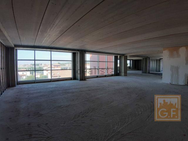 Ufficio in vendita di 184 m² in Via Schiavonesca Priula