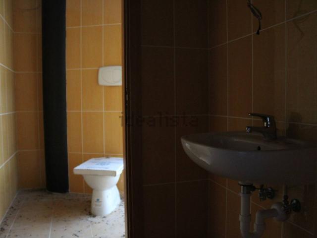 Ufficio in vendita di 185 m² in Via Niccolò Macchiavelli