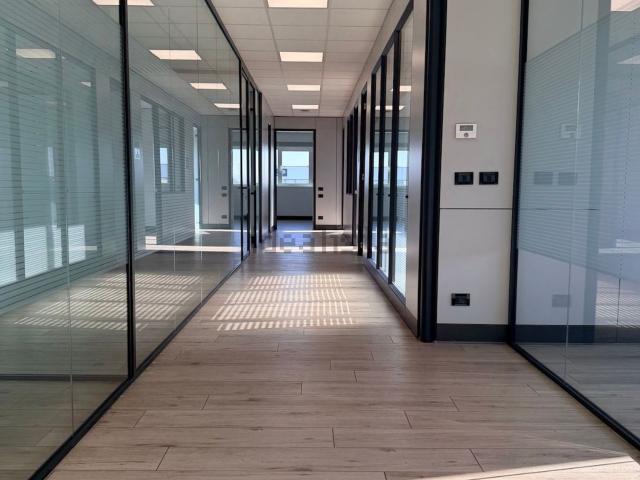Ufficio in vendita di 189 m² in Via Nazionale, 9