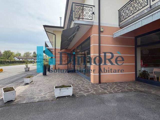 Ufficio in vendita di 180 m²