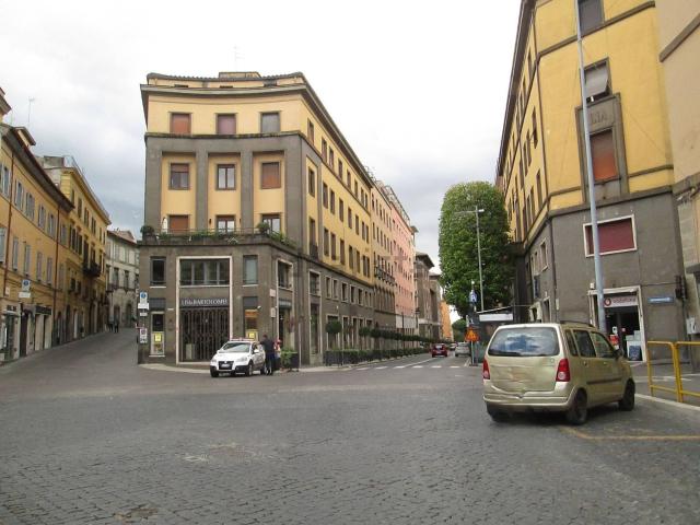 Ufficio in vendita di 180 m² in Via Guglielmo Marconi, 16