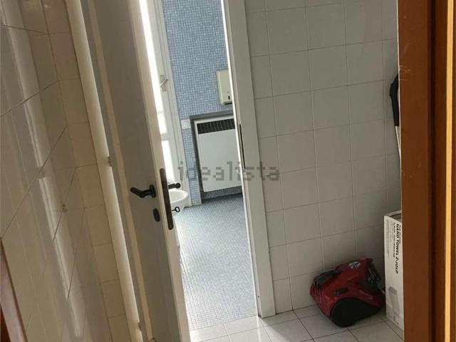 Ufficio in vendita di 180 m² in Via Giovanni Amendola