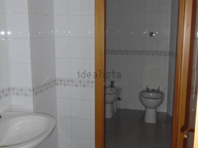 Ufficio in vendita di 180 m² in Via Pasubio
