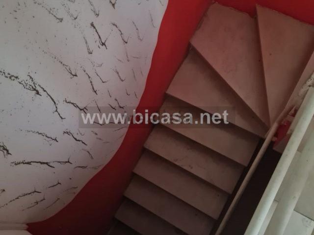 Ufficio in vendita di 180 m² in Viale Donato Bramante