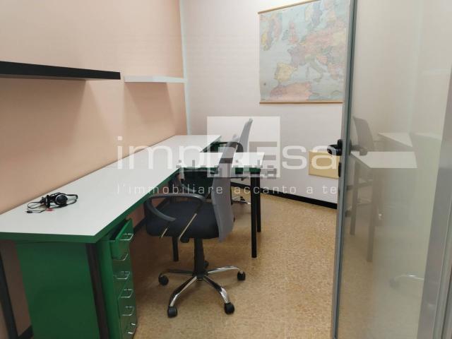 Ufficio in vendita di 180 m² in Viale Nino Bixio, 13