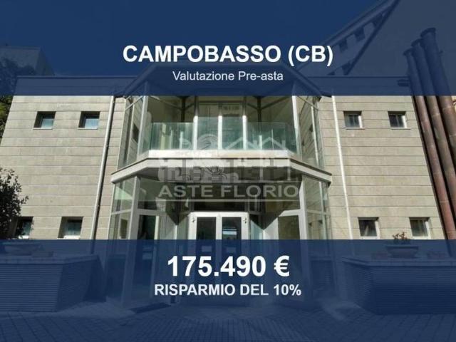 Ufficio in vendita di 197 m² in Via Umberto I, 53