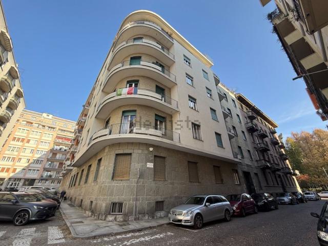 Ufficio in vendita di 193 m² in Via Guglielmo Oberdan, 4