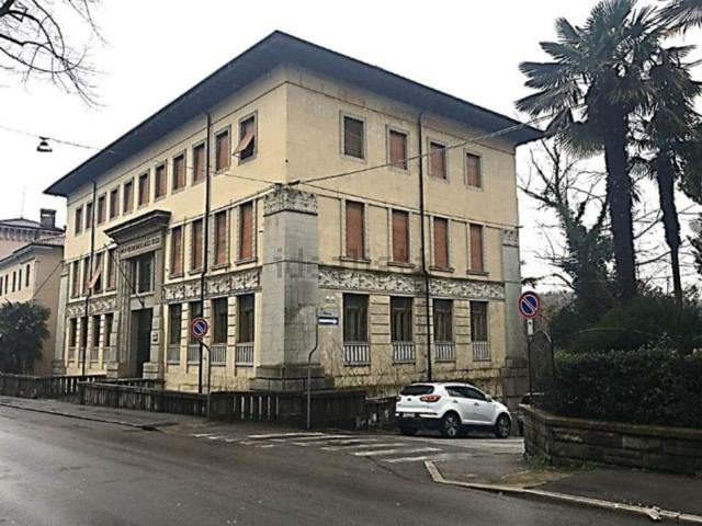 Ufficio in vendita di 2044 m² in Via Giacomo Leopardi, 6
