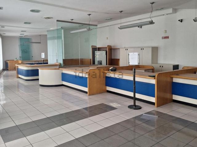 Ufficio in vendita di 205 m² in Viale Romagna, 14