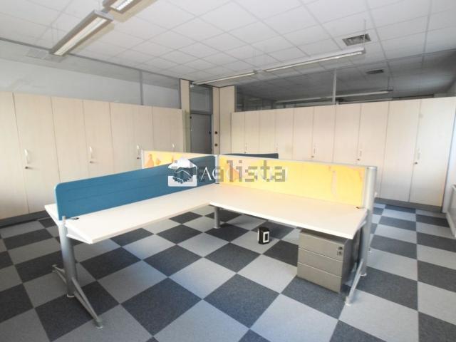 Ufficio in vendita di 200 m²