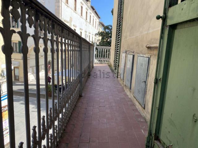Ufficio in vendita di 200 m²