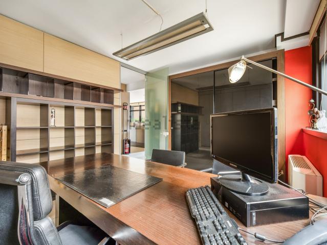 Ufficio in vendita di 200 m² in Via Paolo Borsellino