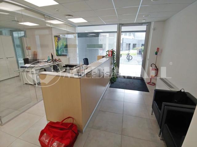 Ufficio in vendita di 201 m²