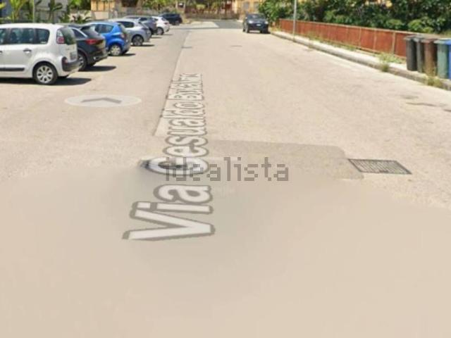 Ufficio in vendita di 216 m² in Via Gesualdo Bufalino
